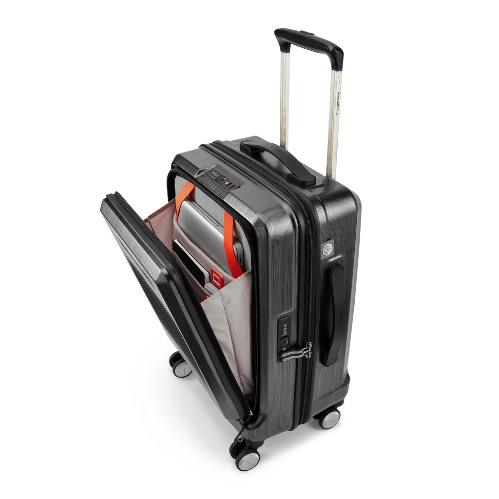 Uppercase Zyric (Black)