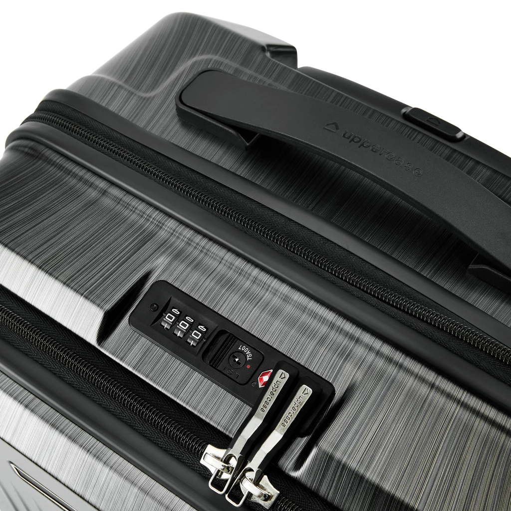 Uppercase Zyric (Black)