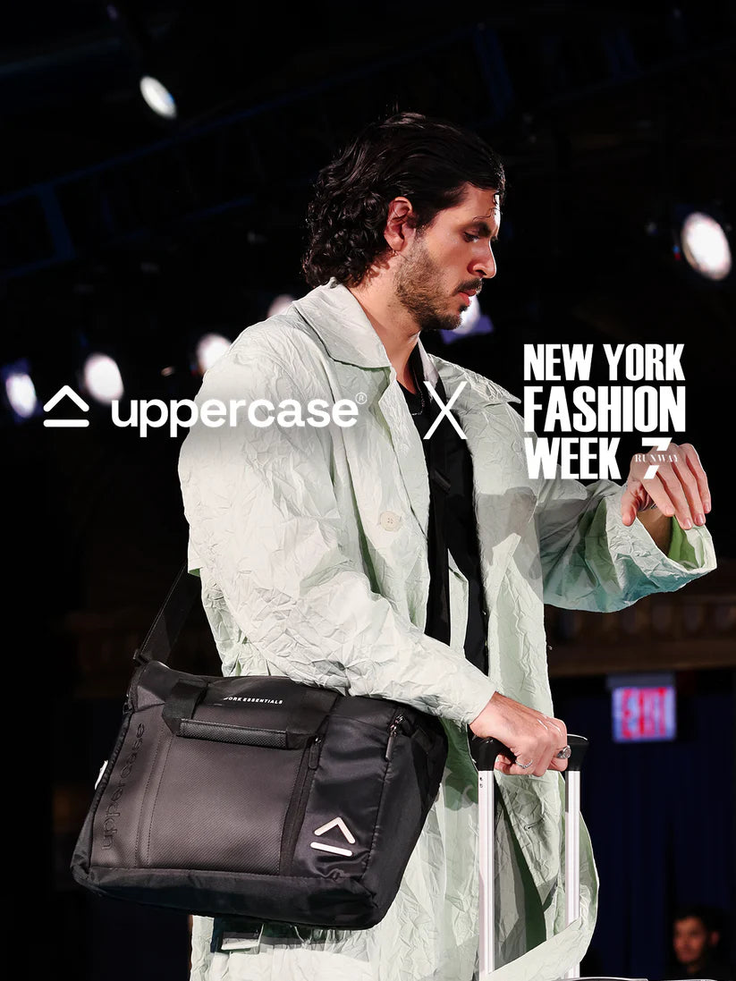 Uppercase Omega 02 Messenger Bag (Black)