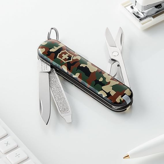 Victorinox Classic (Camouflage)