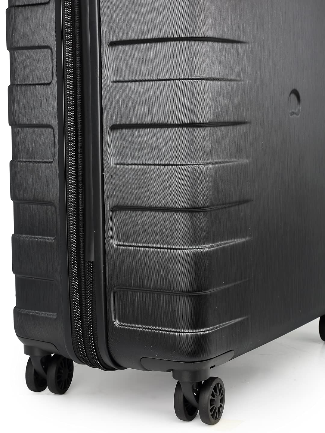 Delsey Quito (Black)