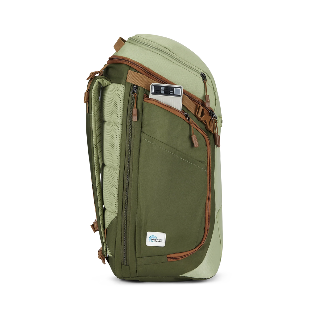 Uppercase Nomad (Green)