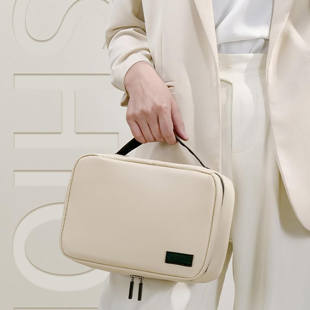 Legacy Toiletry Bag Pro (Beige)