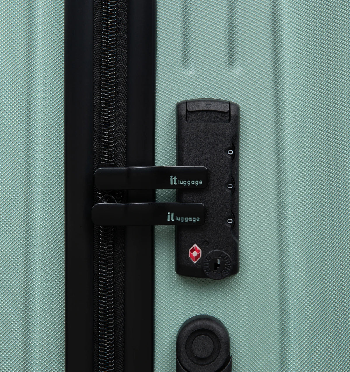 It Luggage Immersing (Green)