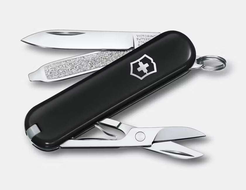 Victorinox Classic (Dark Iiiusion)