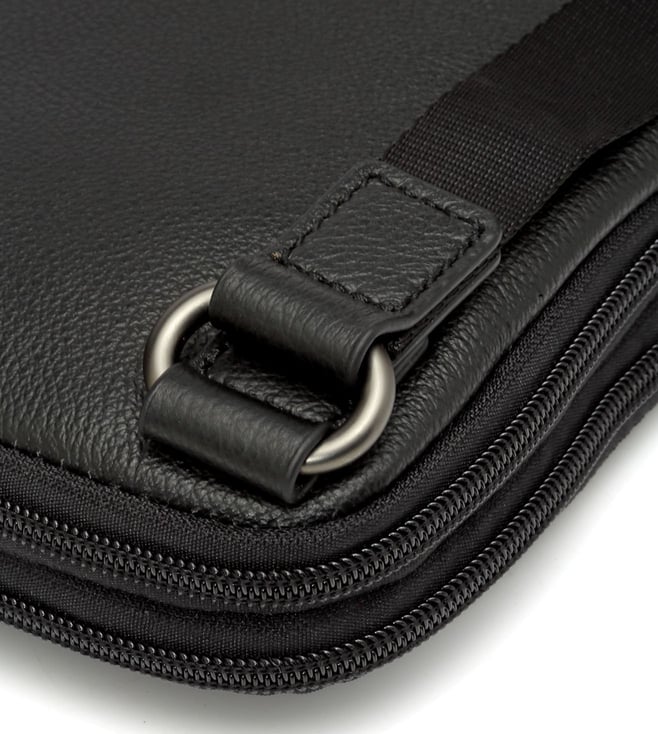 Delsey Paris Custine 1-C Vertical Reporter (Black)
