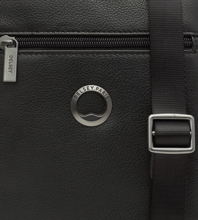 Delsey Paris Custine 1-C Vertical Reporter (Black)
