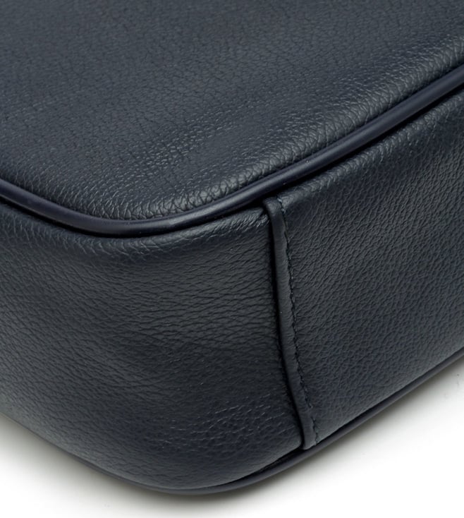 Delsey Paris Custine 1-C Vertical Reporter (Navy)