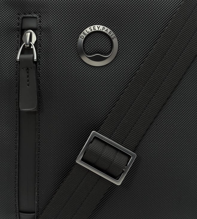 Delsey Paris Lepic Vertical Bag (Black)