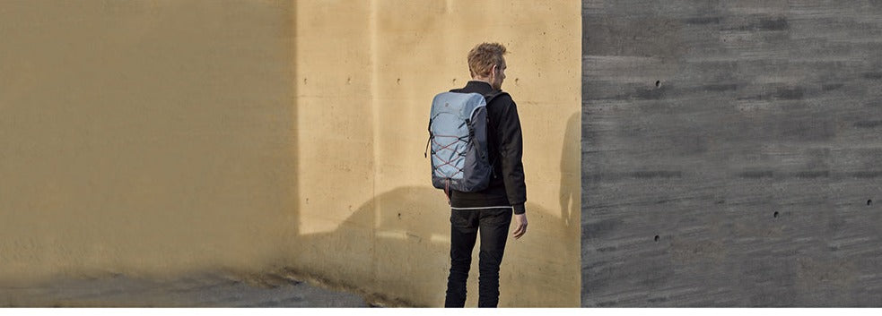 Victorinox Active BackPack L.W 18l (Light Blue)