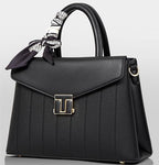 Itti Cher Handbag (Black)
