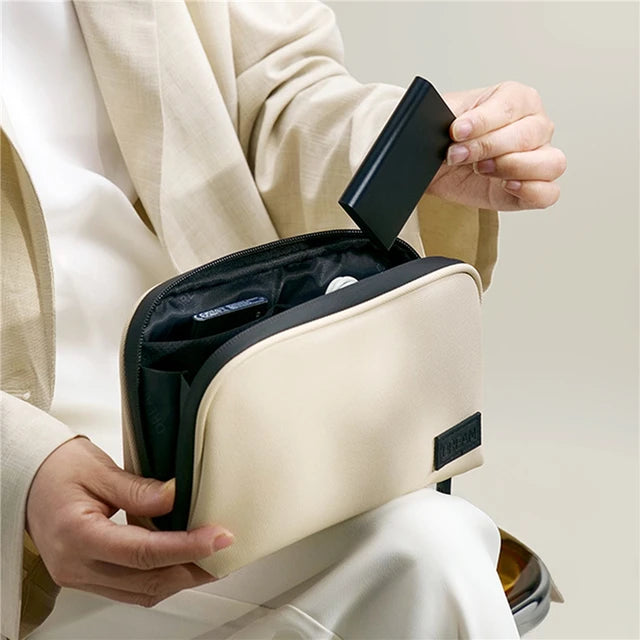 Legacy Toiletry Bag Pro Lite (Beige)