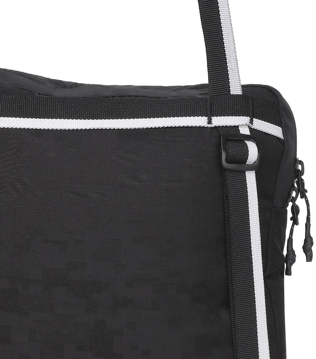 Wildcraft Saddle Bag (Black)