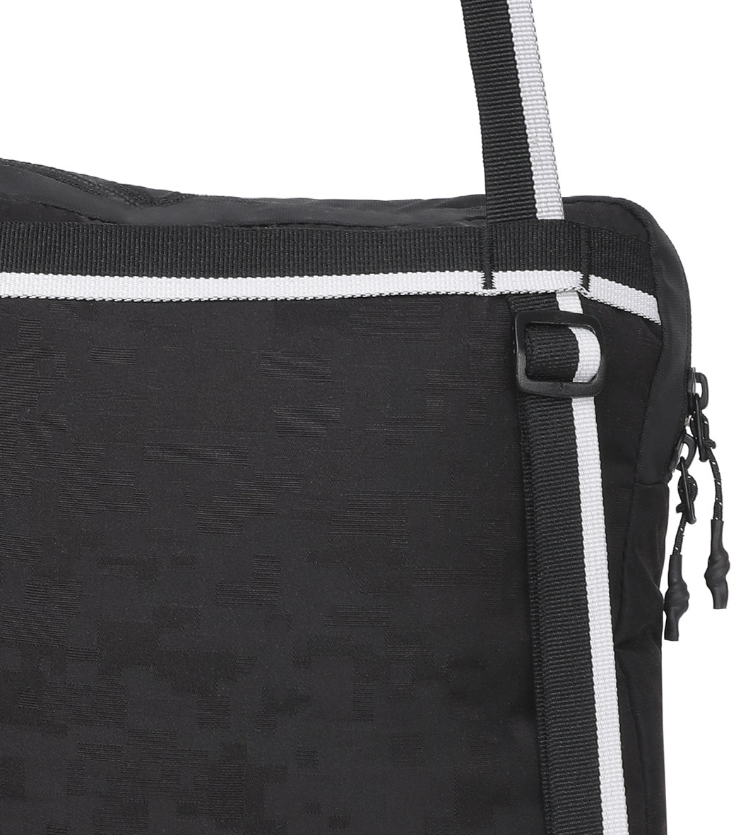 Wildcraft Saddle Bag (Black)